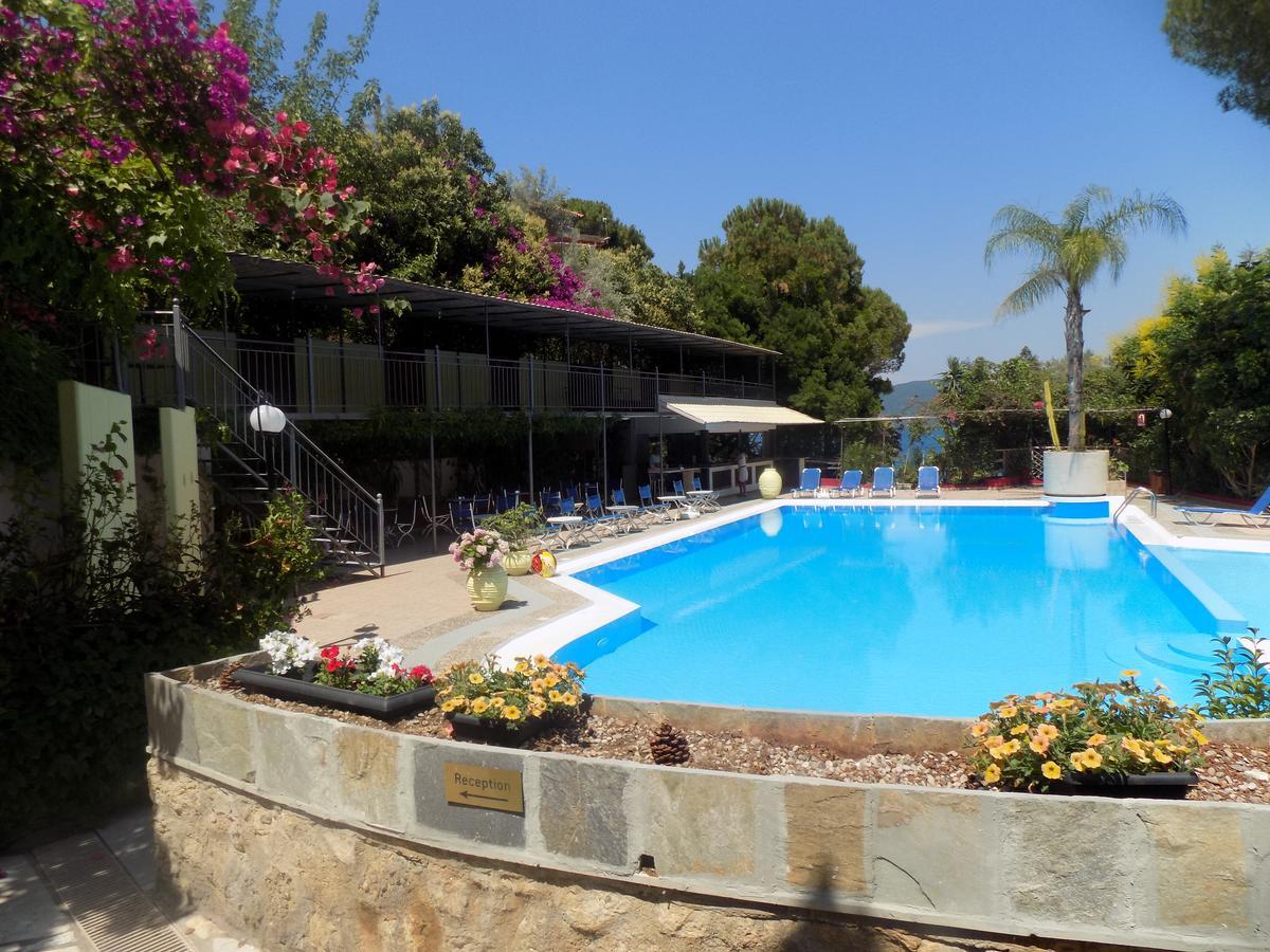 Lefkas Blue Hotel Nikiana Exteriör bild